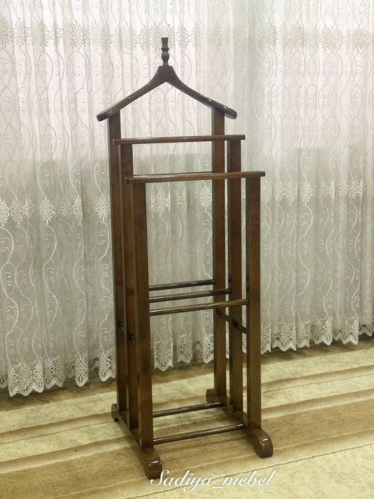 Мебелный вешалка для одежды