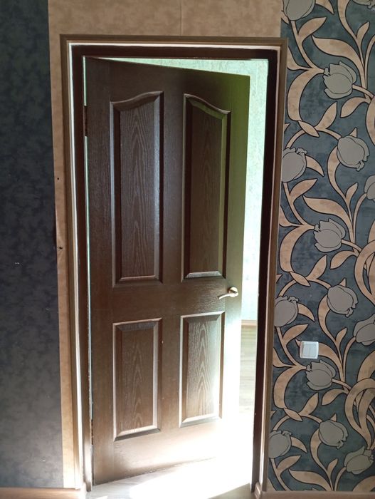 Продам двери межкомнатные