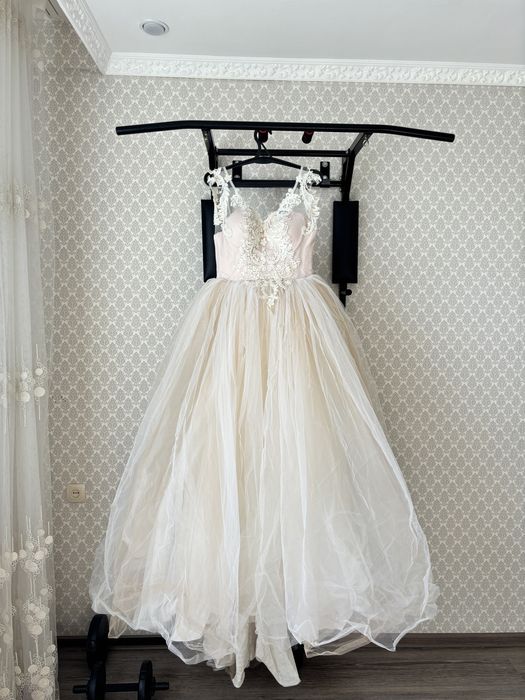 Продам свадебная платье