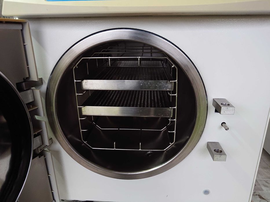 Autoclav MELAG Vacuklav 30B Clasa B 18L Stomatologie Coafor Cosmetica