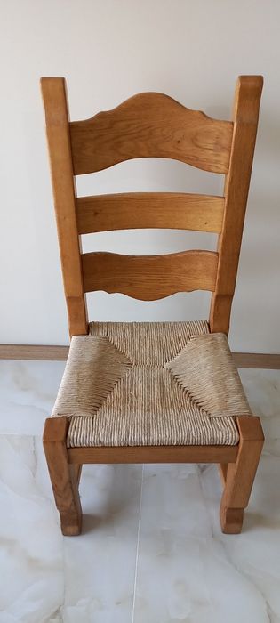 Трапезни столове от масивна дъбова дървесина - 4 броя