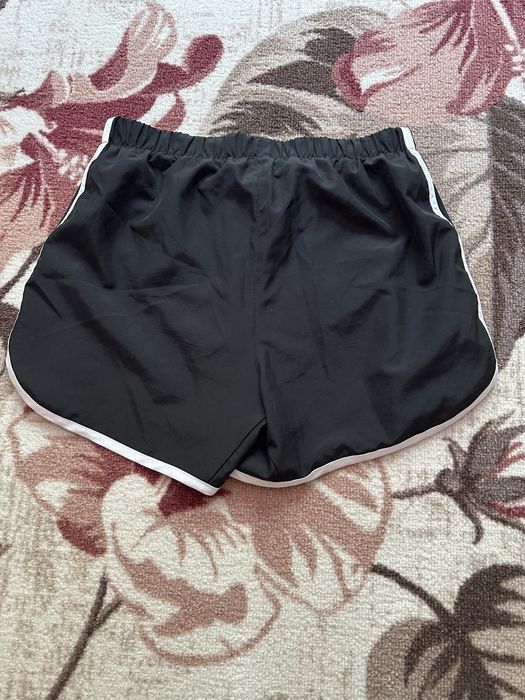 Дамски къси панталони Adidas размер XS