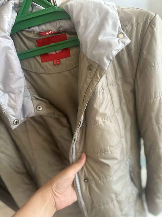 Продается демисезонная куртка.