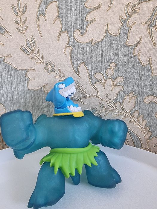 Гуджитсу Траш акула