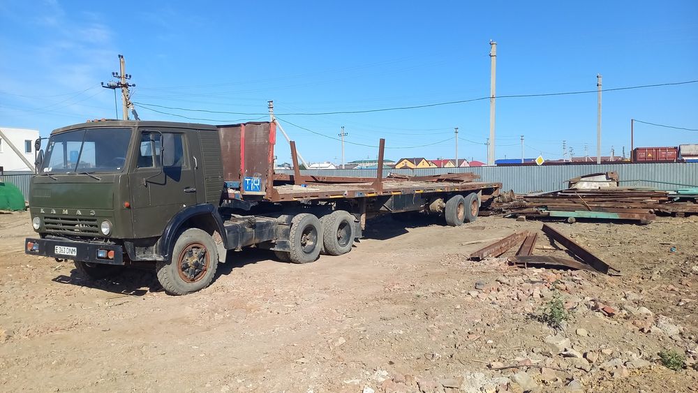 Продаётся Камаз с прицепом.