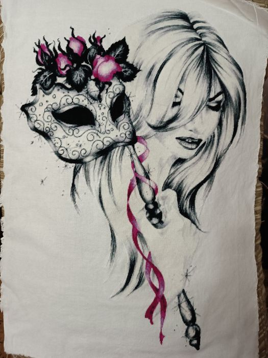 Продавам гоблен Момиче с маска