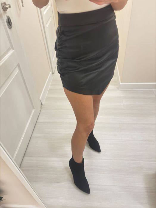 Асимитрична пола