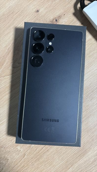 Samsung S25 ultra  256 gb като нов