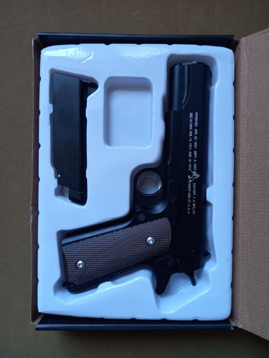 Игрушка детский мир