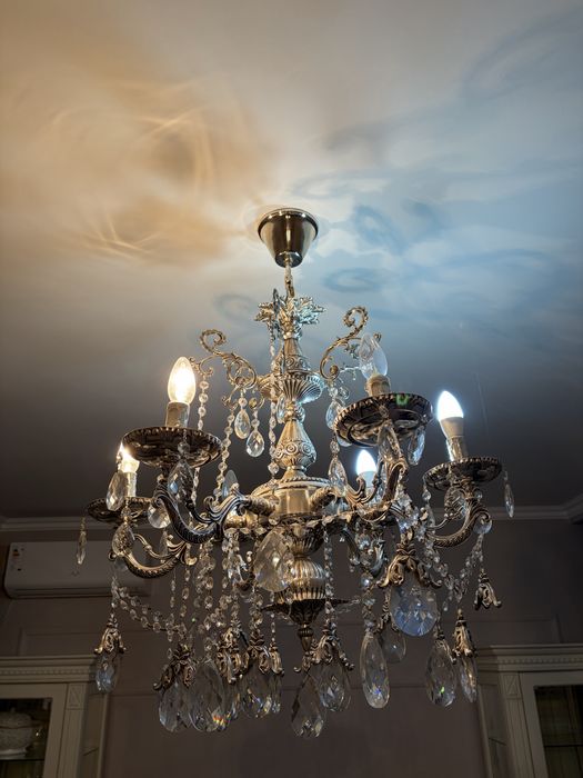 Гостинные люстры 2 шт, 30м2