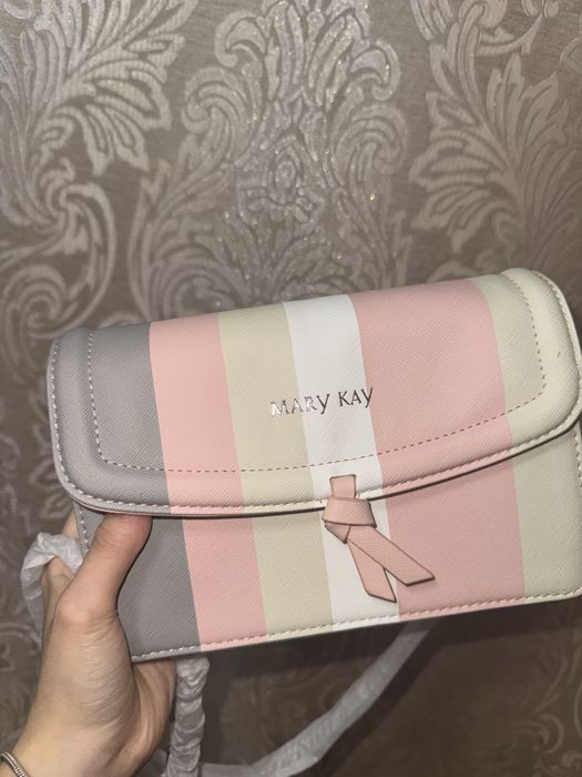 Летняя сумка Mary Kay