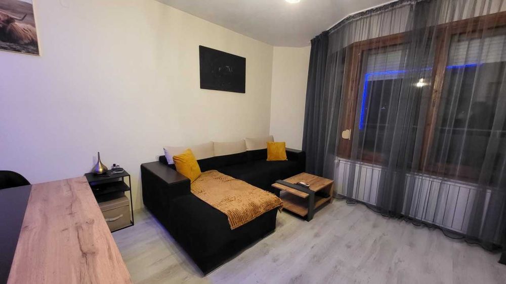 Продава се Двустаен апартамент в Пловдив, Център - 60 кв.м за 910 €/кв.м - Снимка #1