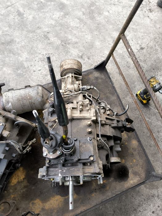 Раздатка за Mitsubishi L200 2.5tdi