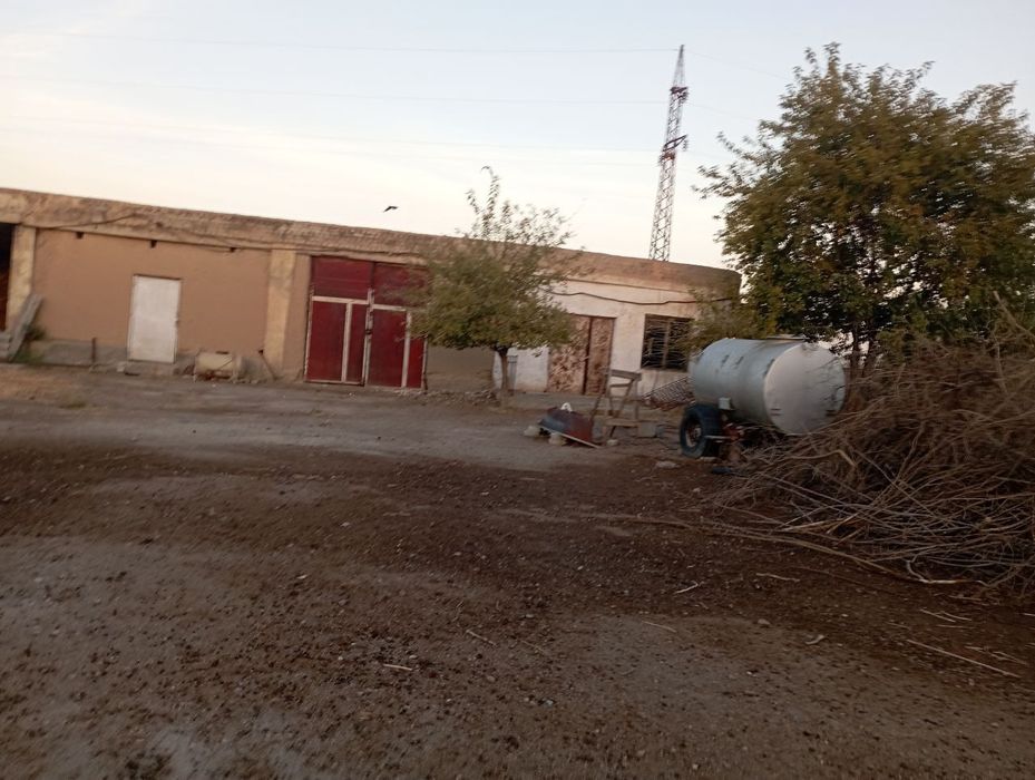 Котеж 11 хонали уй сотилади