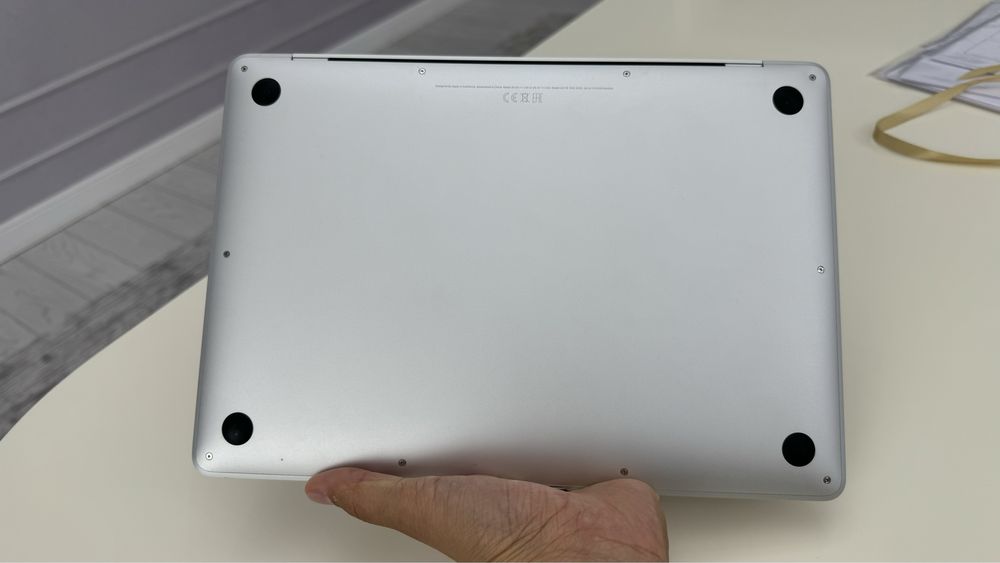 Продам Macbook Air новый