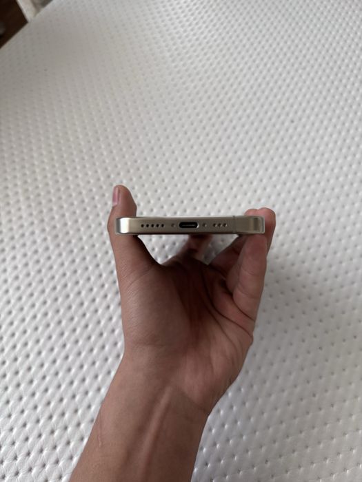Продам iPhone 16 Pro 256 ГБ, 92% серого цвета.