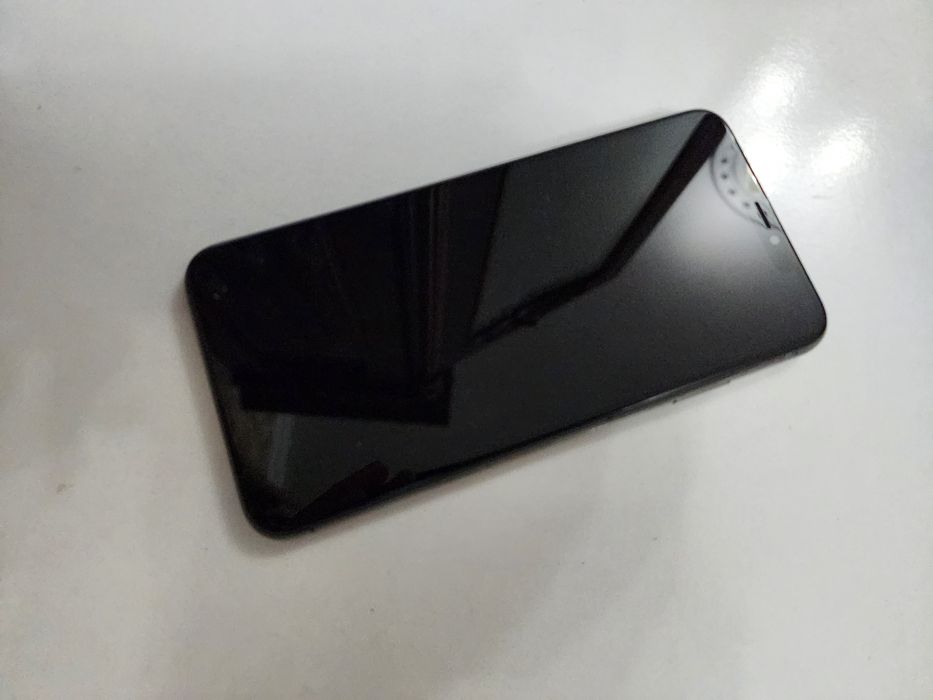 iPhone Xs Max 256GB Black Tinu Face ishlidi Xammayogi zor