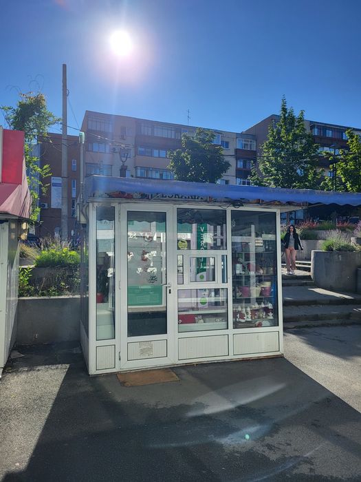 Vand spatiu comercial