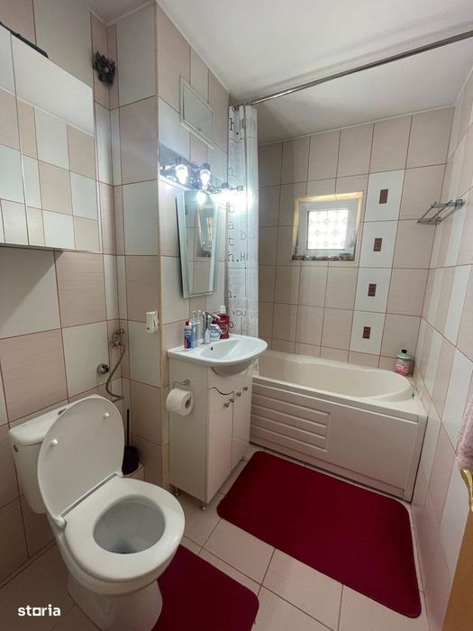 Apartament cu 3 camere, confortabil, etaj 3