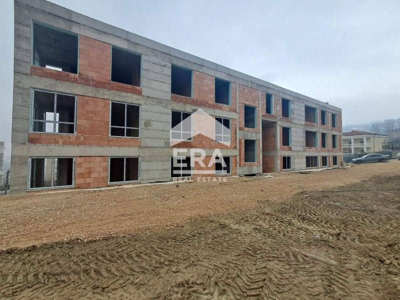 Продава се Двустаен апартамент в Варна, м-т Пчелина - 67 кв.м за 971 €/кв.м - Снимка #1