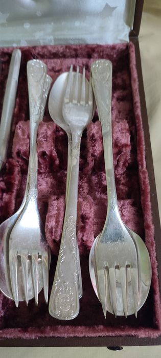 Руски посребрени прибори за хранене