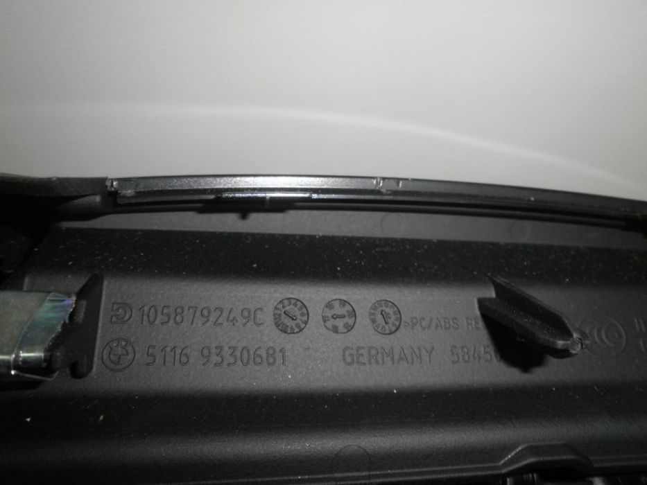 consola centrala spate bmw seria 5 g30 , g31 , 9330681
