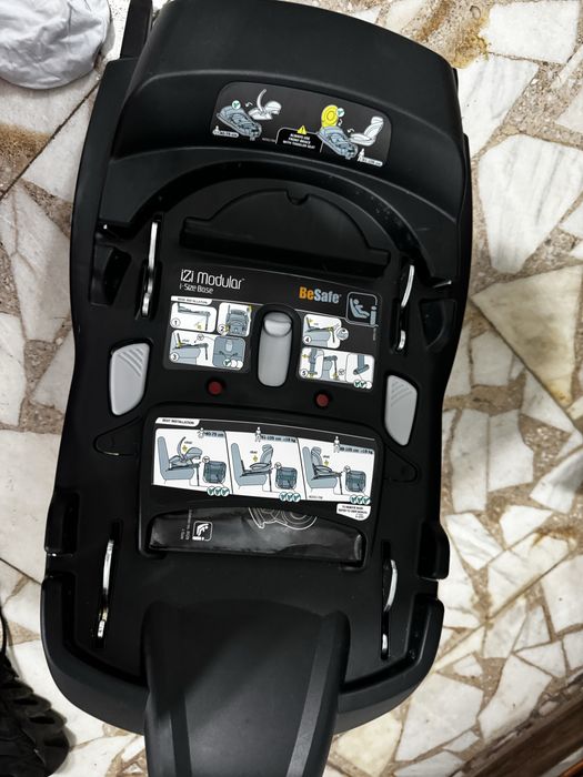 Scoica Besafe izy go modular +baza isofix + accesorii