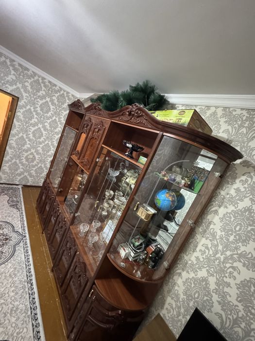 Продается шкаф для гостиной