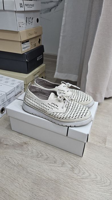 Отдам женскую обувь