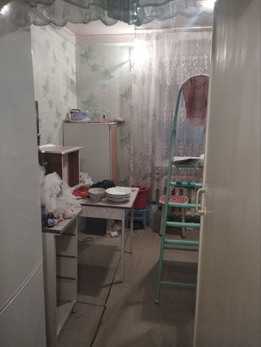 Сергели Спутник 8 2/2/2 дом двух подъездный, деревянный