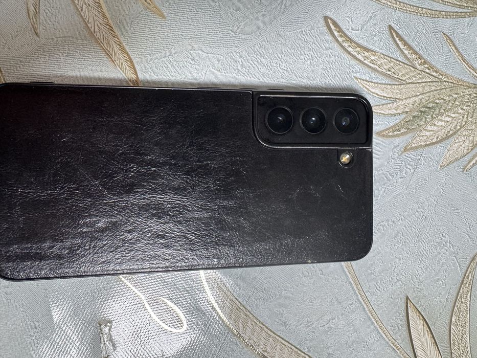 Samsung galaxy S 22    256/8