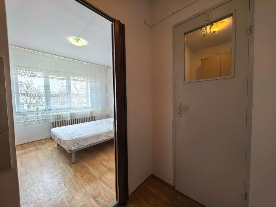 De închiriat camera cămin