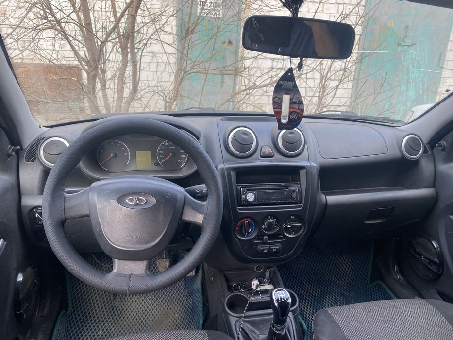Лада гранта продам