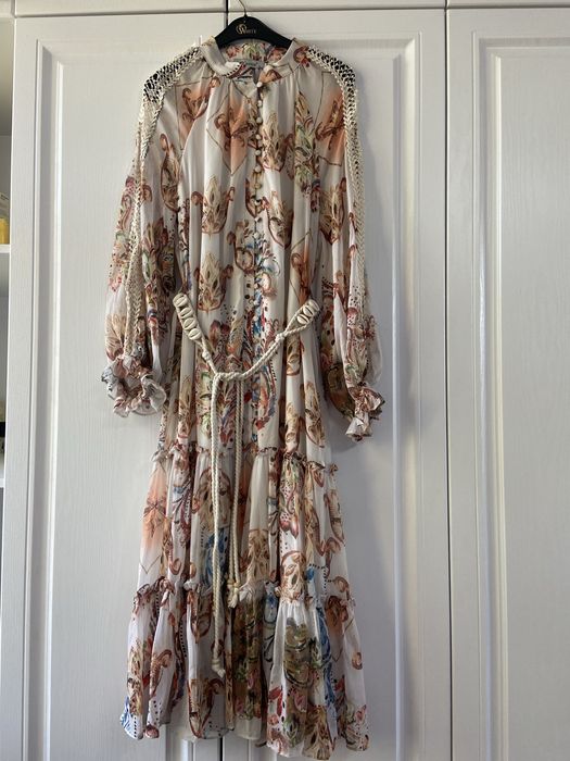 Все платья по 10.000