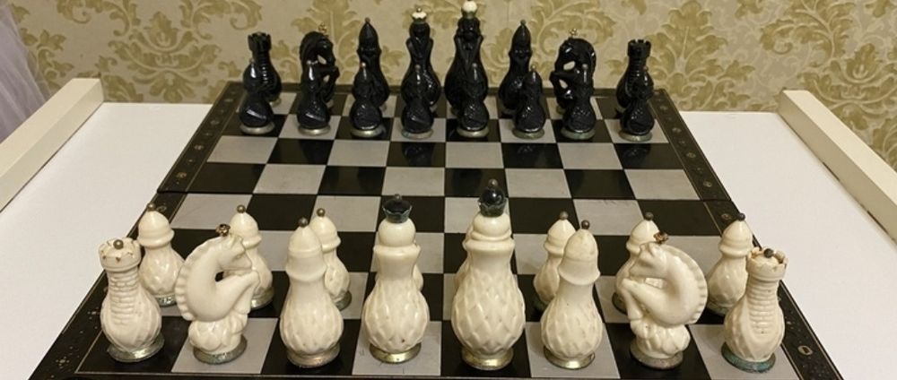 1970 г. ШАХМАТ из слоновую кость