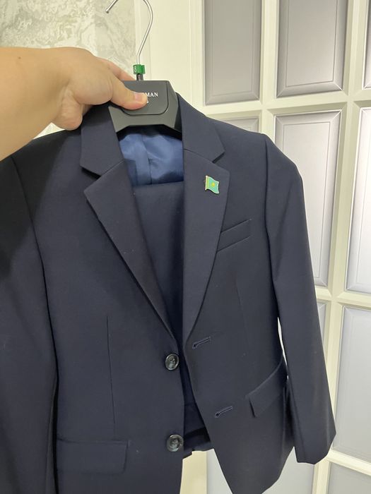 Школьный костюм