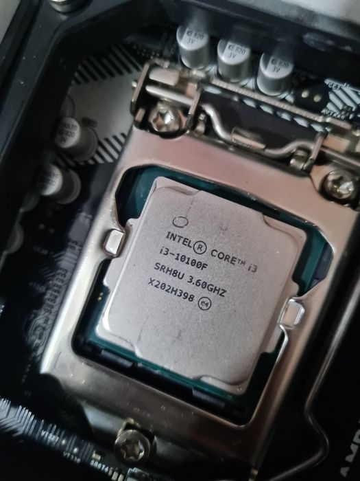 Плата ASRock B460M Pro4+i3-10100f+Кулер