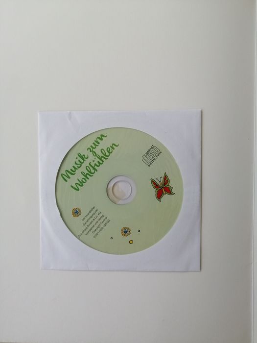 Книжка за оцветяване с фантастични елементи