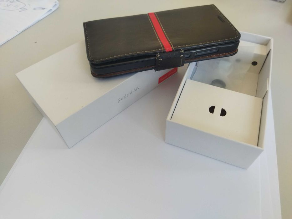 Смартфон Xiaomi Redmi 4A за ремонт или за части