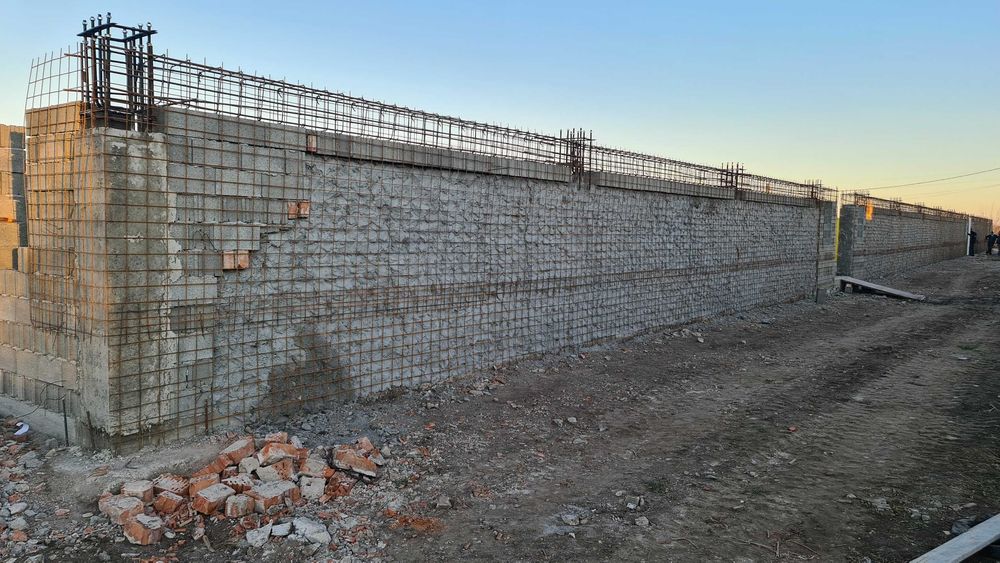 Vand Hala Iasi Horlesti Rediu: 800 mp - 280.000 euro in constructie.