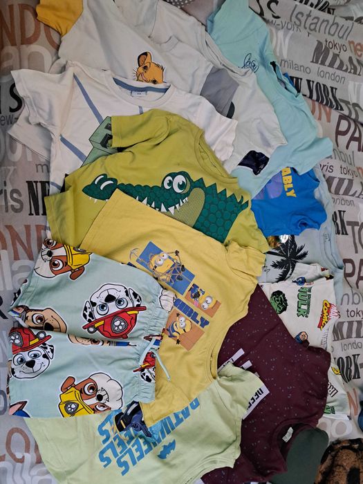 Дрехи за момче 5г.