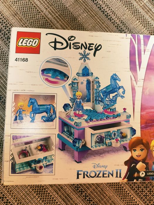 Продам конструктор Лего