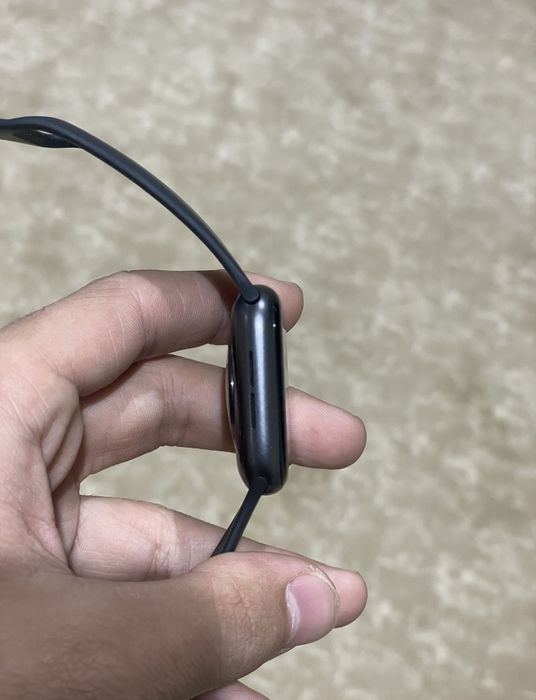 Apple watch se 44mm
77% yomks 
32gb
holati ideal 
karobka dakument fu