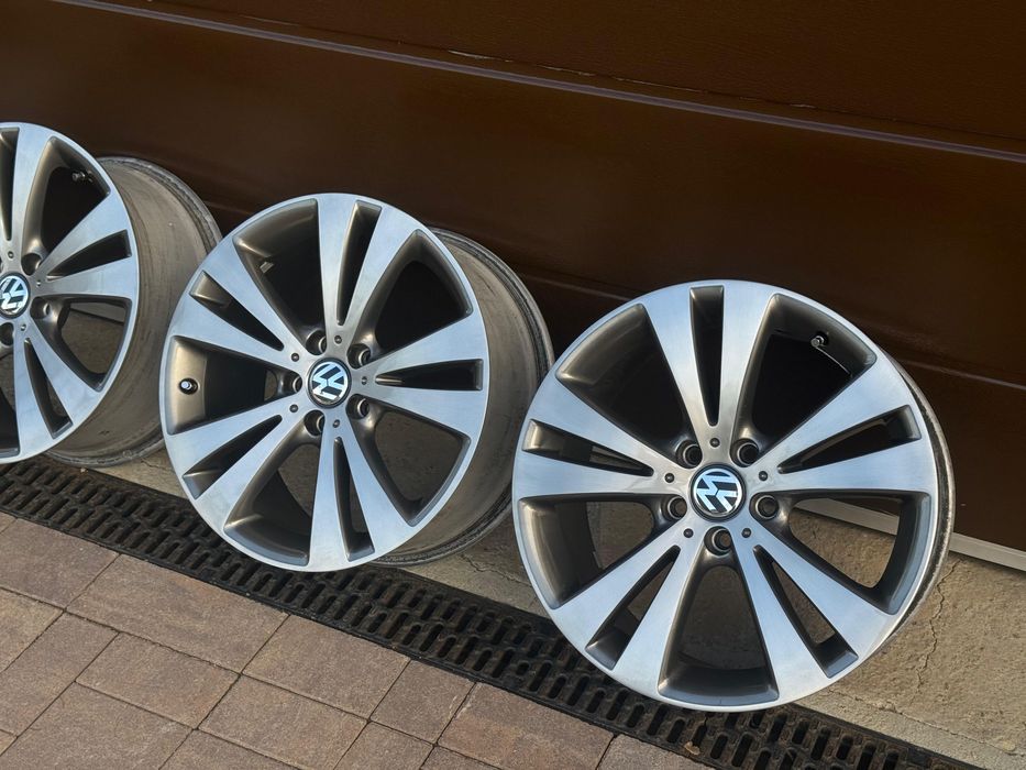Jante Passat originale VW Chicago 18” | 8Jx18 ET44 | 5x112 | Set 4 buc