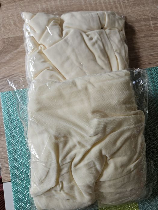 2 бр Калъфи за стол, еластични, млечен цвят.