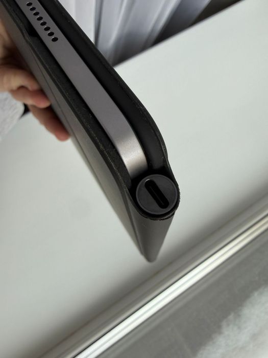 Ipad pro 11 m2 256 94% + apple magic keyboard оригинал