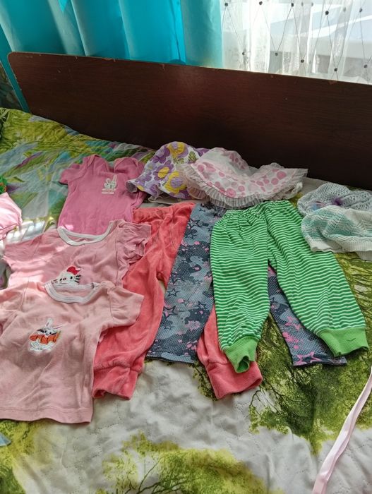 Отдам пакет вещей на девочку