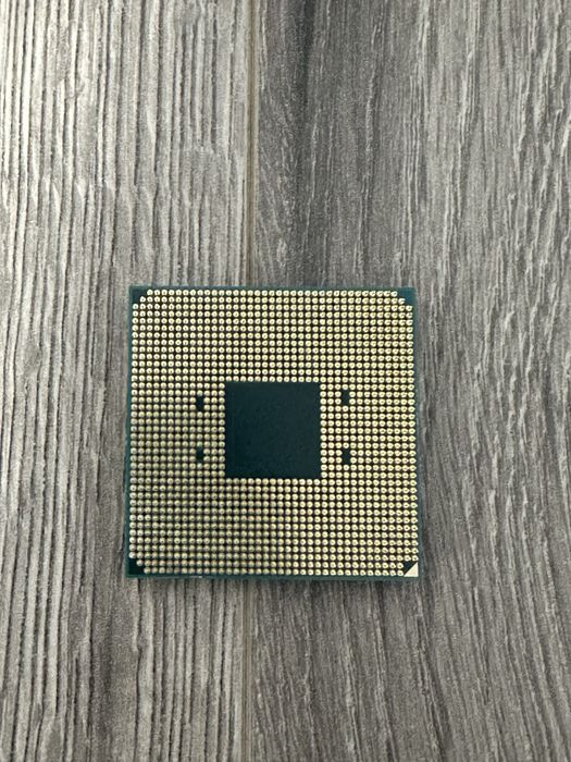 Procesor AMD RYZEN 7 2700X, 3.7GHz/4.3GHz, Socket AM4