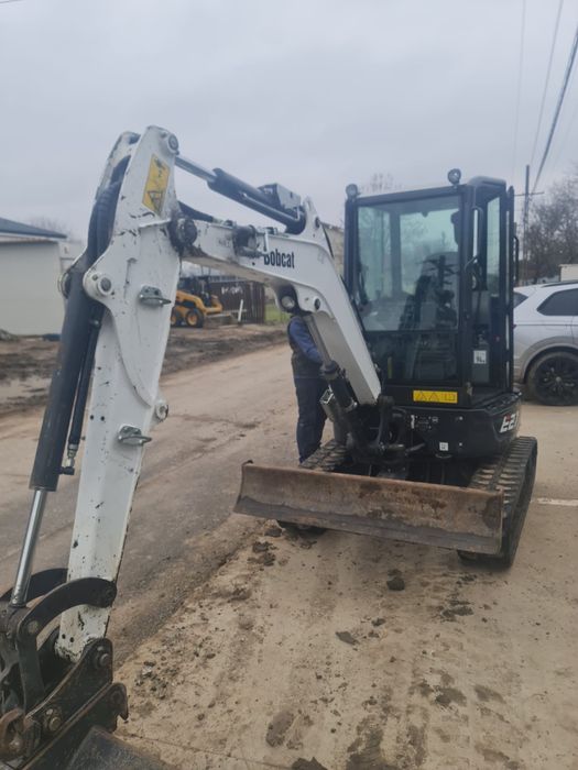 Vand miniexcavator Bobcat E27