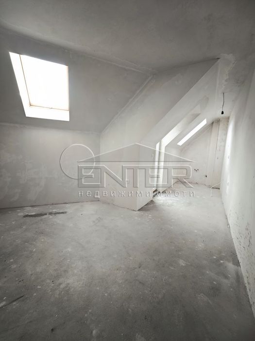 Продава се Едностаен апартамент в Варна, Лятно кино Тракия - 42 кв.м за 2620 €/кв.м - Снимка #3